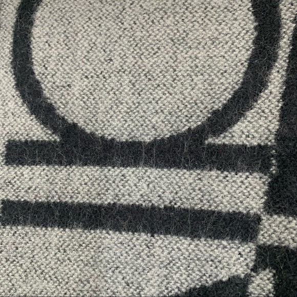 Calvin Klein Black & Gray Color Block Spellout Tassel Fringe Knit Scarf New Nwt - Picture 11 of 14